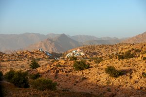 Bild eines Dorfes in den Bergen des Antiatlas Gebirges in Marokko